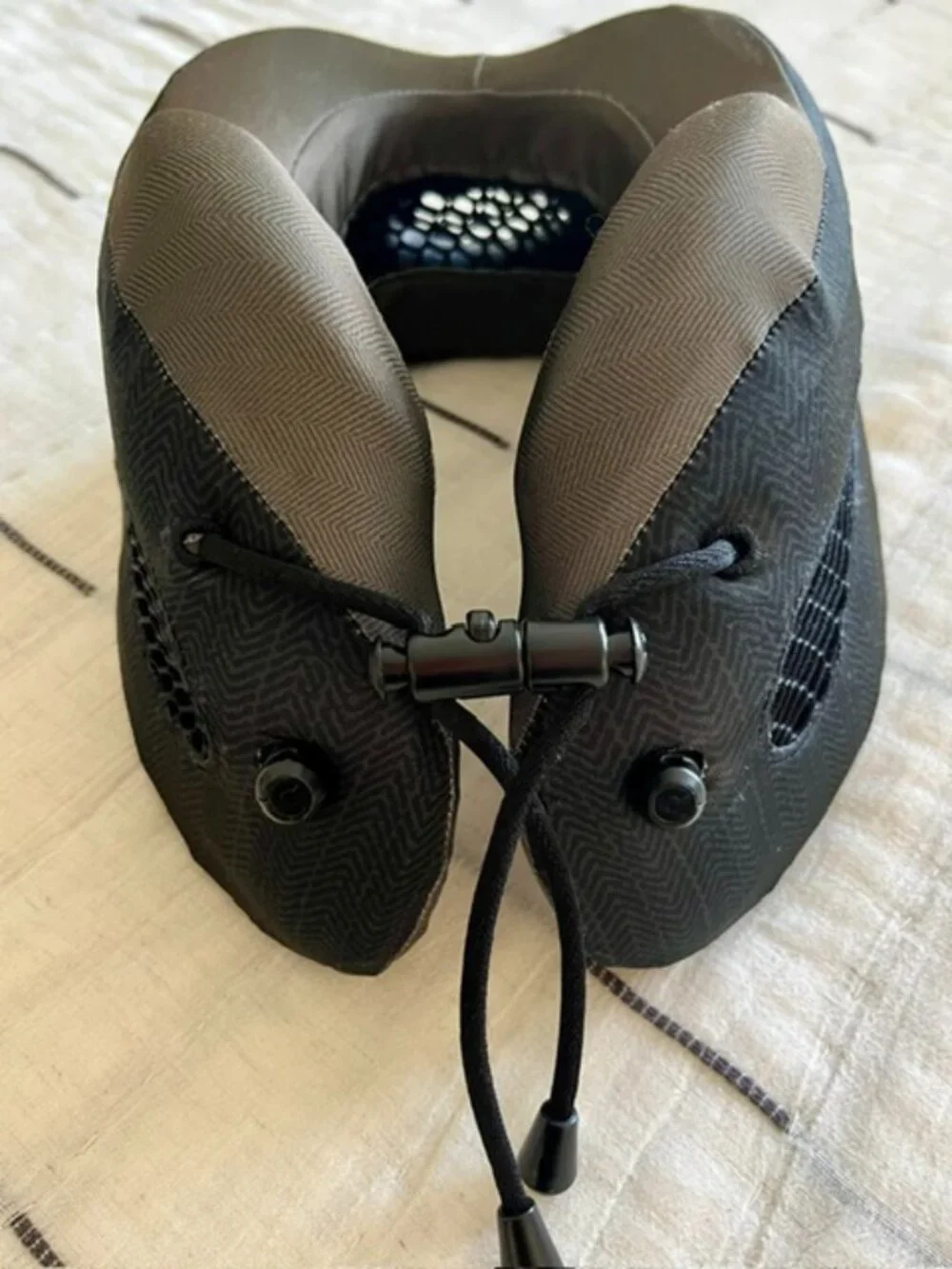 Cabeau Evolution Cool Travel Neck Pillow